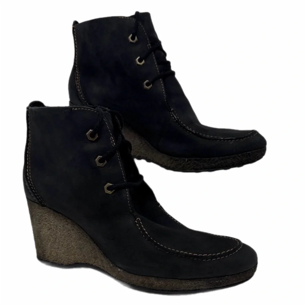 Timberland “wallaby” Black Wedge Leather Ankle Boots Size 9